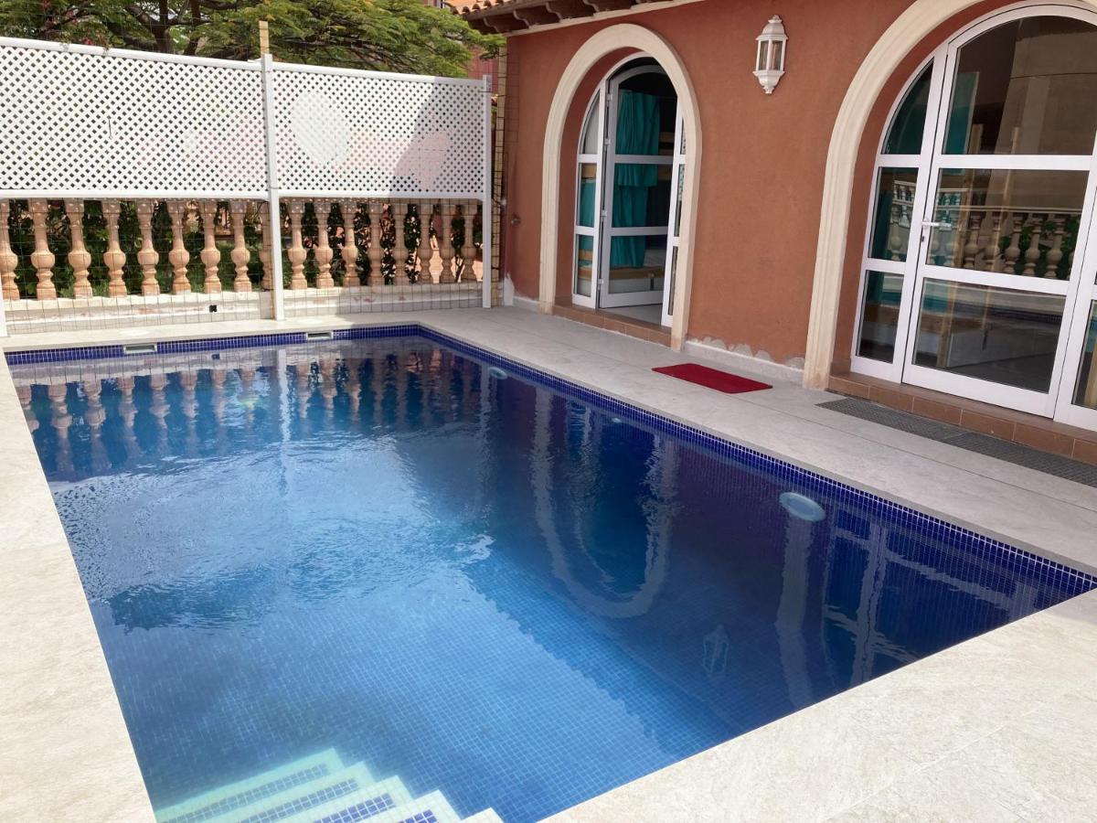Duque Nest Hostel